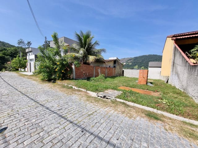 Terreno com 160m², à venda, no bairro Rio do Ouro em Niterói