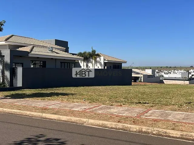 Terreno com 420m², à venda, no bairro Residencial Estoril Premium em Bauru