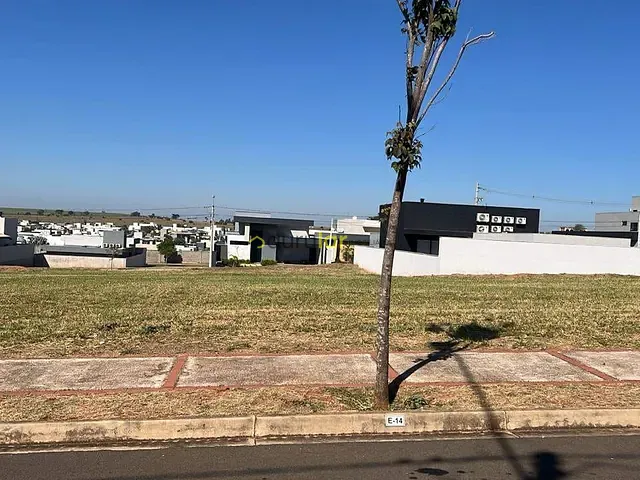 Terreno com 420m², à venda, no bairro Residencial Estoril Premium em Bauru