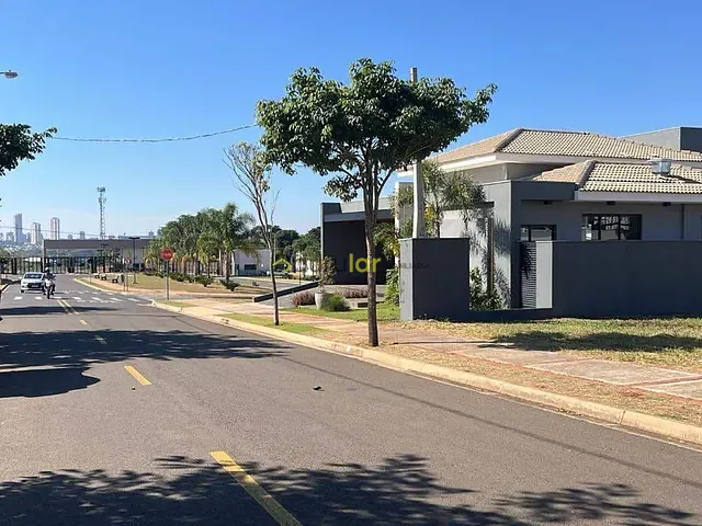 Terreno com 420m², à venda, no bairro Residencial Estoril Premium em Bauru