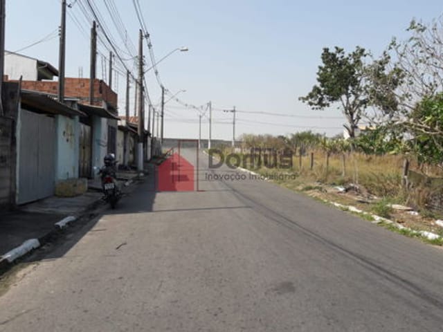 Terreno com 250m², à venda, no bairro Conjunto Residencial Araretama em Pindamonhangaba