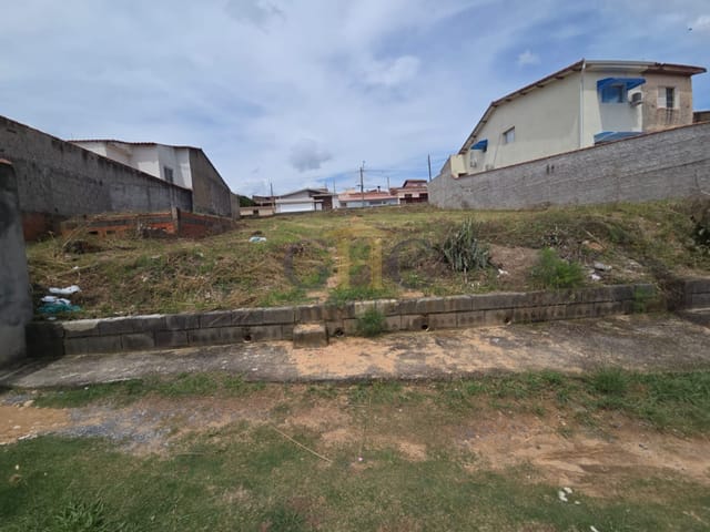 Terreno com 671m², à venda, no bairro Jardim Bela Vista em Salto de Pirapora