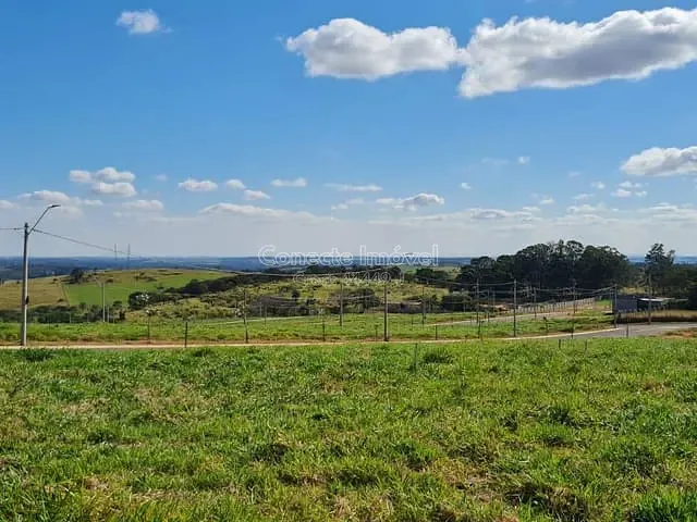 Terreno com 428m², à venda, no bairro Colinas do Castelo em Jaguariúna