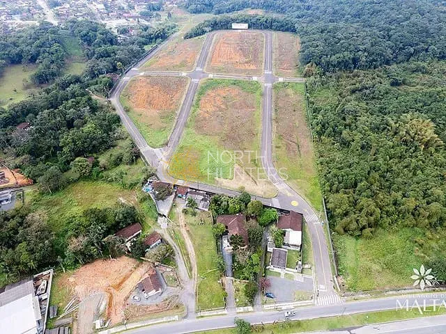 Terreno com 483m², à venda, no bairro Itinga em Joinville