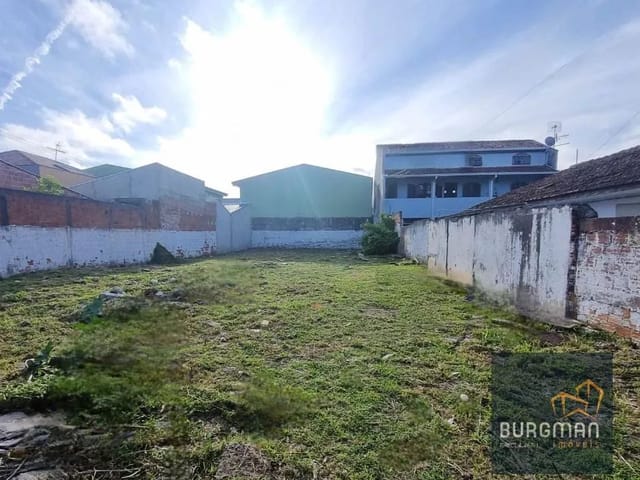 Terreno à venda, no bairro Maria Antonieta em Pinhais