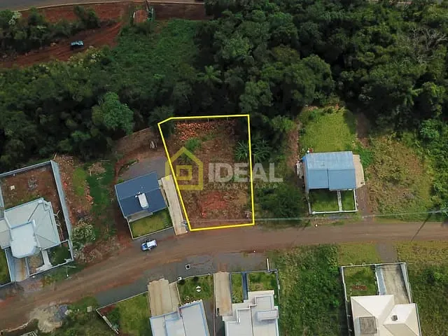 Terreno com 578m², à venda, no bairro Parque de Exposições em Concórdia