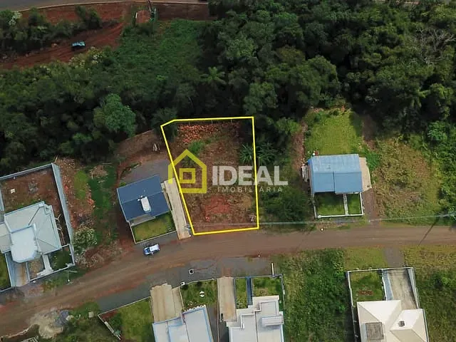 Terreno com 578m², à venda, no bairro Parque de Exposições em Concórdia