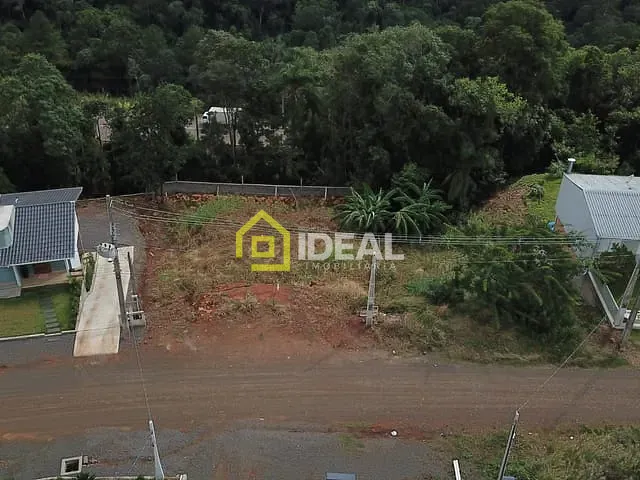 Terreno com 578m², à venda, no bairro Parque de Exposições em Concórdia