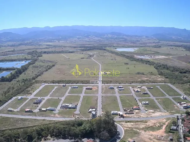 Terreno com 176m², à venda, no bairro Loteamento Santa Clara em Pindamonhangaba