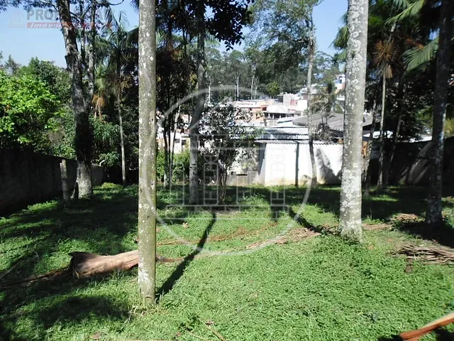 Terreno com 500m², à venda, no bairro Jardim Shangrilá (Zona Sul) em São Paulo