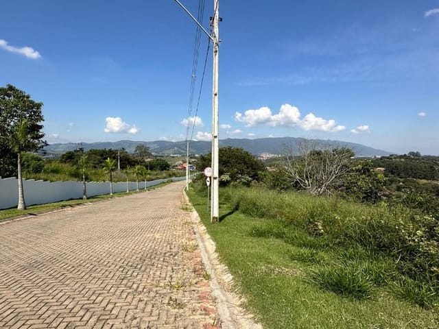 Terreno com 2000m², à venda, no bairro São Brás em Extrema