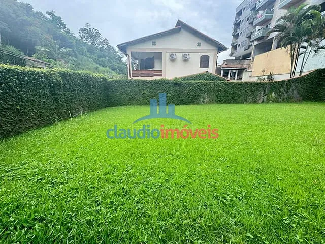 Terreno com 342m², à venda, no bairro Santa Rosa em Barra Mansa