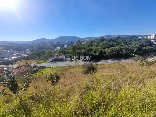 Terreno com 510m², à venda, no bairro Residencial Morumbí em Poços de Caldas