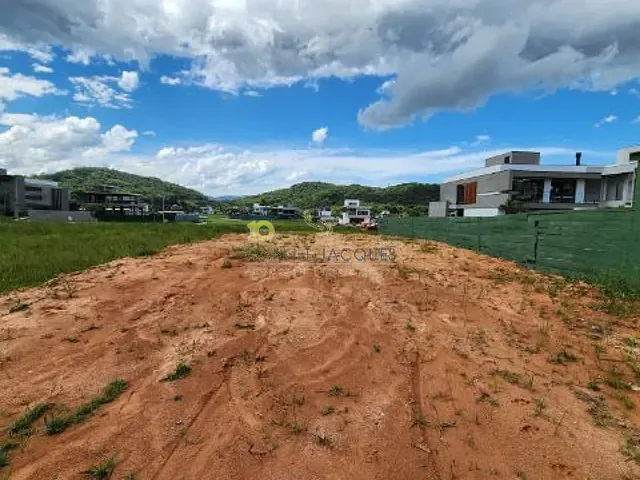 Terreno com 300m², à venda, no bairro Pedra Branca em Palhoça