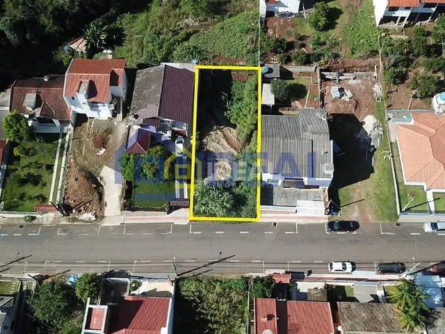 Terreno com 360m², à venda, no bairro Industriários em Concórdia