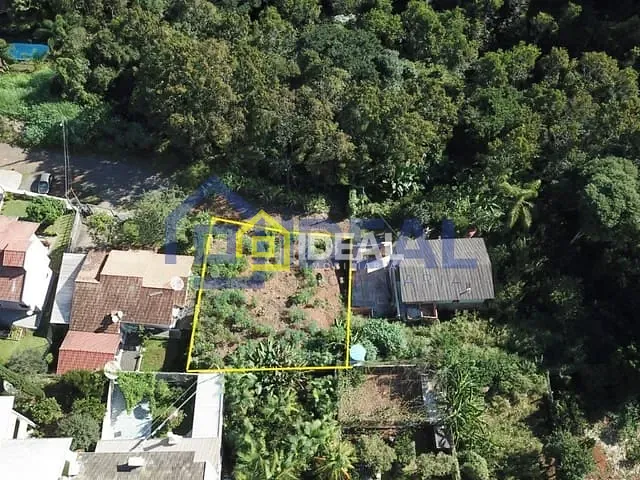Terreno com 360m², à venda, no bairro Industriários em Concórdia