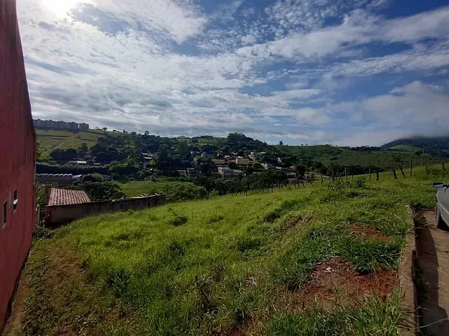 Terreno com 275m², à venda, no bairro Açude em Itajubá