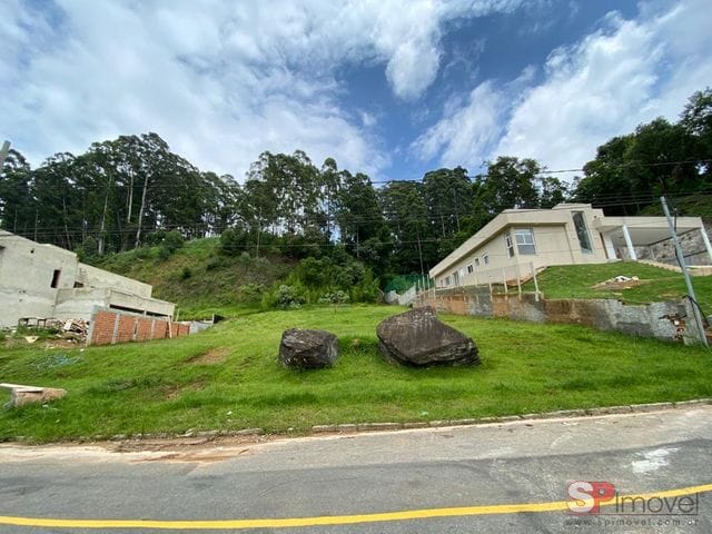 Terreno com 1724m², à venda, no bairro Residencial Tamboré em Barueri