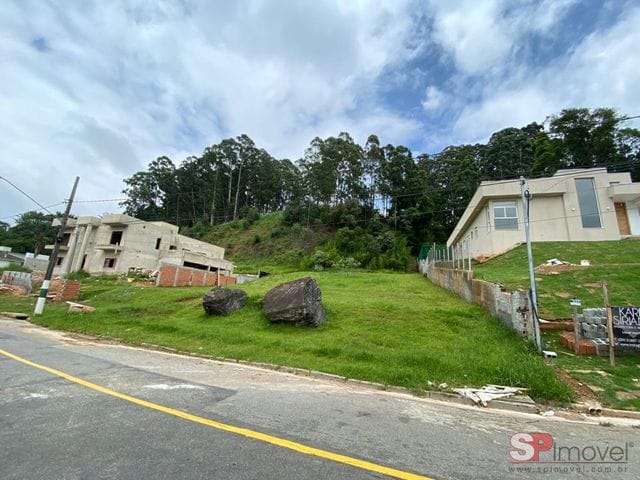 Terreno com 1724m², à venda, no bairro Residencial Tamboré em Barueri