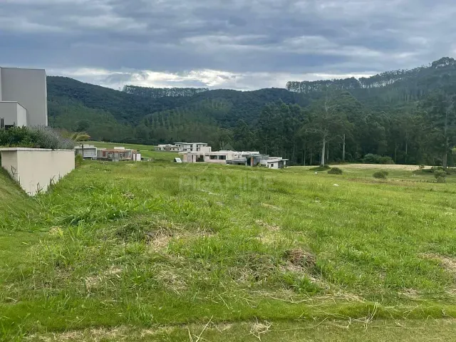 Terreno com 1118m², à venda, no bairro Bortolan em Poços de Caldas