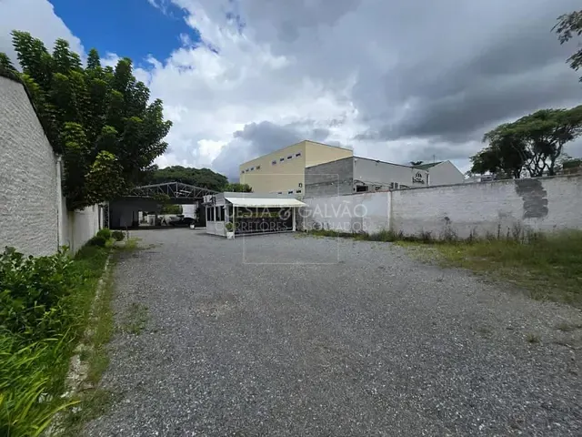 Terreno com 665m², à venda, no bairro Bacacheri em Curitiba