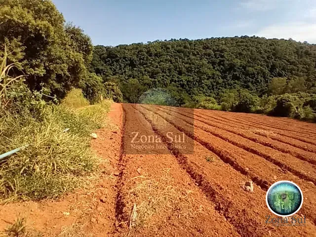 Terreno com 1000m², à venda, no bairro Vila Sao Joao em Piedade