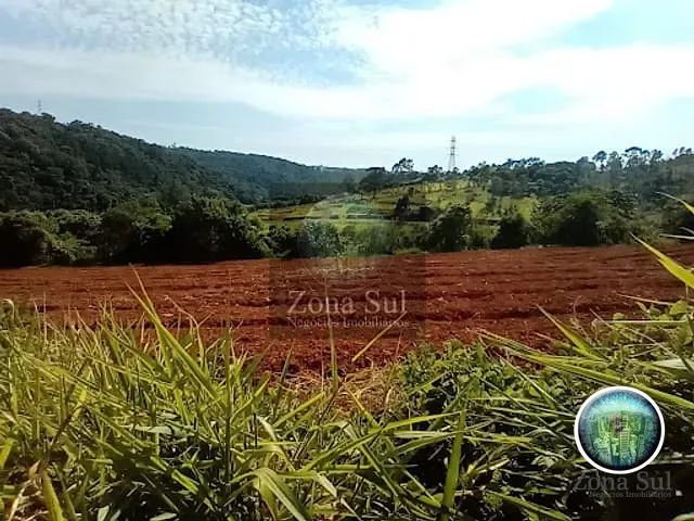 Terreno com 1000m², à venda, no bairro Vila Sao Joao em Piedade
