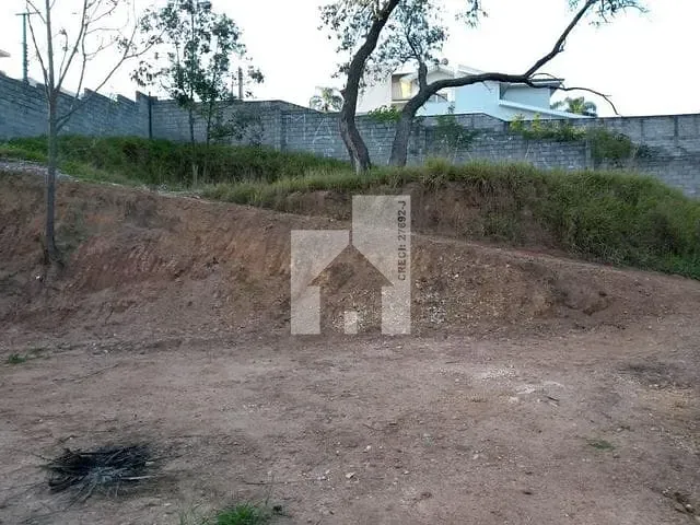 Terreno com 651m², à venda, no bairro Jardim das Carpas em Jundiaí