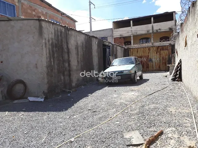 Terreno com 310m², à venda, no bairro Planalto em Belo Horizonte
