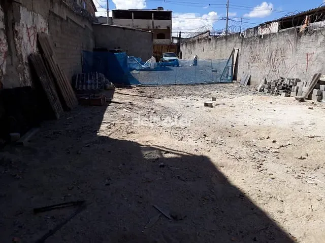 Terreno com 310m², à venda, no bairro Planalto em Belo Horizonte