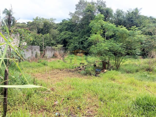 Terreno com 2003m², à venda, no bairro Portal de Pirapora em Salto de Pirapora