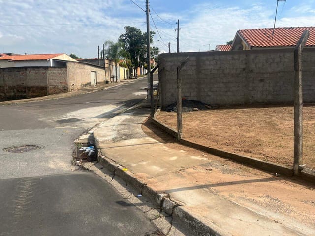 Terreno com 267m², à venda, no bairro Conjunto Habitacional Parque da Floresta em Campinas