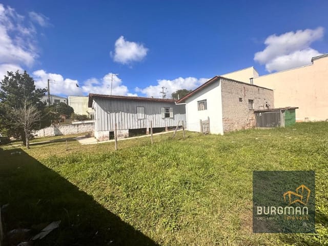 Terreno à venda, no bairro Centro em Piraquara