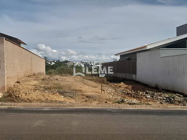 Terreno com 306m², à venda, no bairro Jardim Boa Vista em Mococa