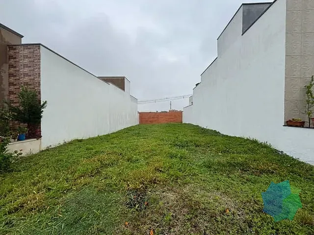 Terreno com 175m², à venda, no bairro Loteamento Terras de São Pedro e São Paulo em Salto
