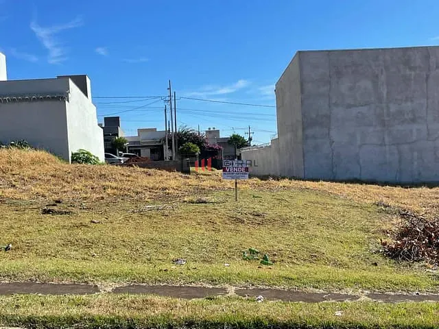 Terreno com 251m², à venda, no bairro Olímpico em Londrina