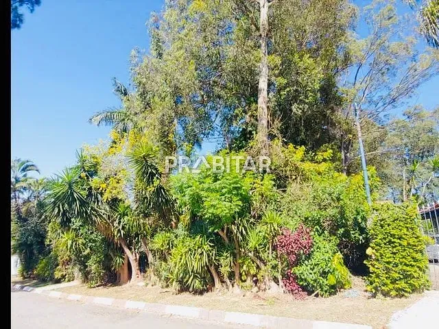 Terreno com 990m², à venda, no bairro Três Montanhas em Osasco