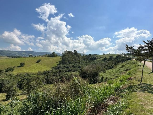 Terreno com 2096m², à venda, no bairro São Brás em Extrema