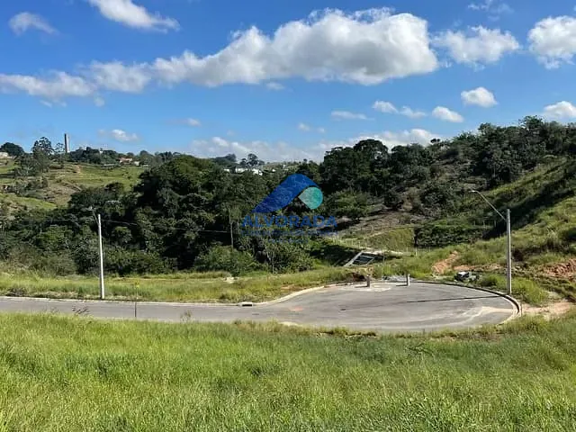 Terreno com 250m², à venda, no bairro Putim em São José dos Campos