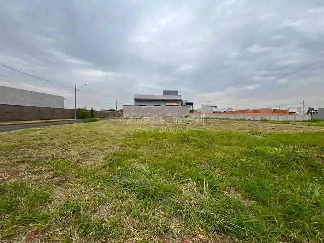 Terreno com 269m², à venda, no bairro Resedás em Holambra