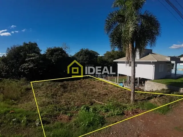 Terreno com 450m², à venda, no bairro Parque de Exposições em Concórdia