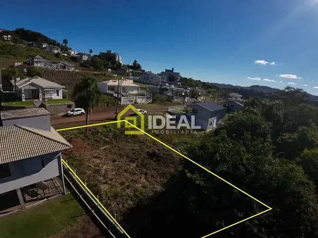 Terreno com 450m², à venda, no bairro Parque de Exposições em Concórdia