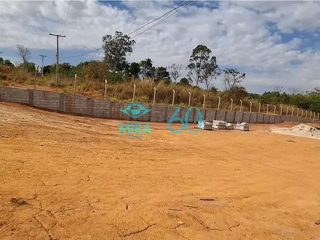 Terreno com 8460m², à venda, no bairro Estância Vargem Bonita em Senador Canedo