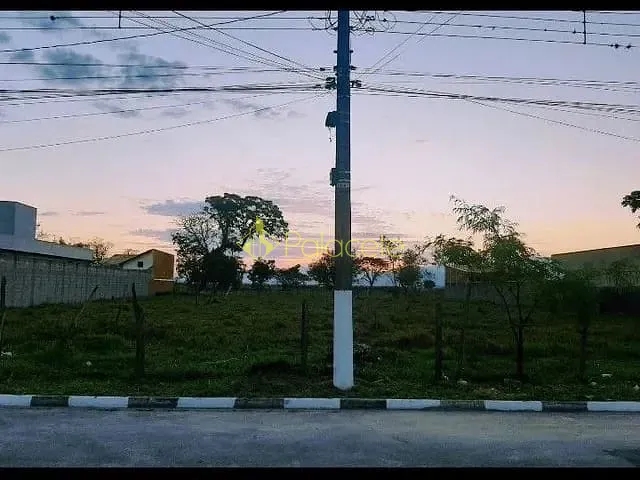 Terreno com 530m², à venda, no bairro Vila São Benedito em Pindamonhangaba