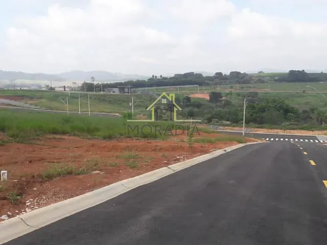 Terreno com 300m², à venda, no bairro Bourbon  em Guaxupé