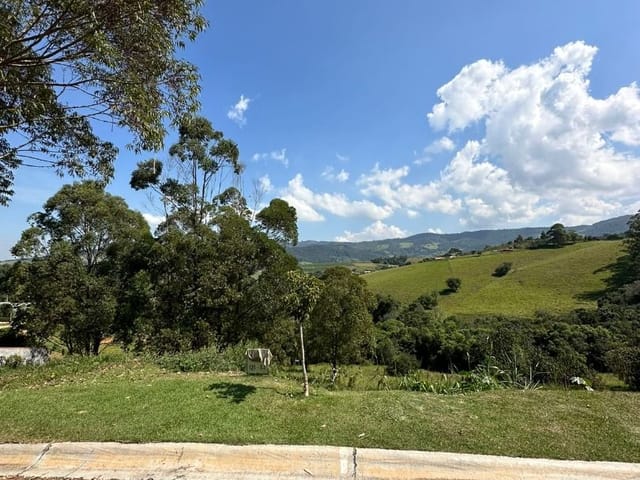 Terreno com 2632m², à venda, no bairro São Brás em Extrema