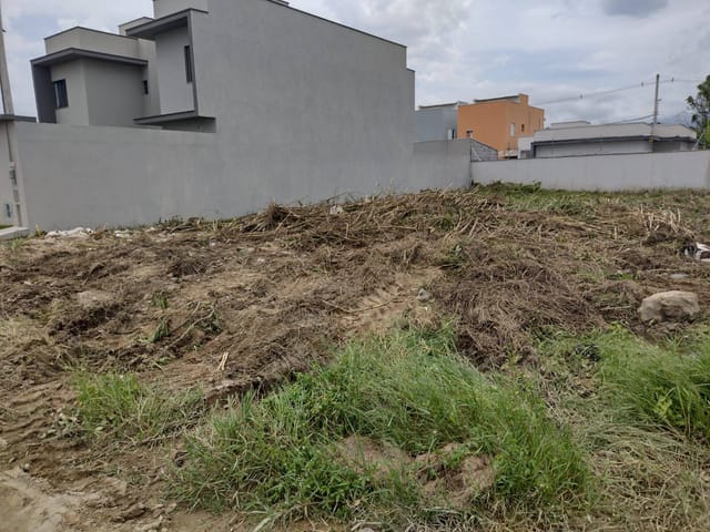 Foto do Terreno - Terreno de 300m² à venda no bairro do Golfinho em Caraguatatuba, SP - Grande Oportunidade de Investimento! | Área 12 imóveis