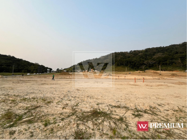 Terreno com 360m², à venda, no bairro Perequê em Porto Belo
