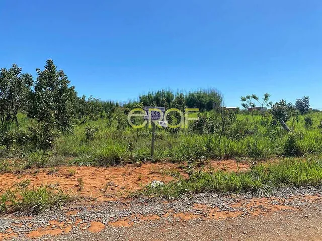 Terreno com 360m², à venda, no bairro Parque da Colina II em Formosa
