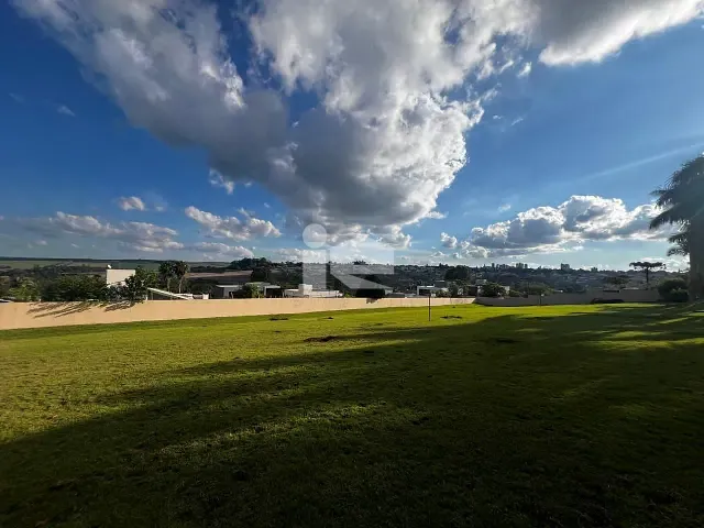 Terreno com 2500m², à venda, no bairro Condomínio Costa do Sol em Rolândia